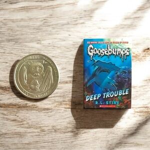 Mini Brands Book Goosebumps